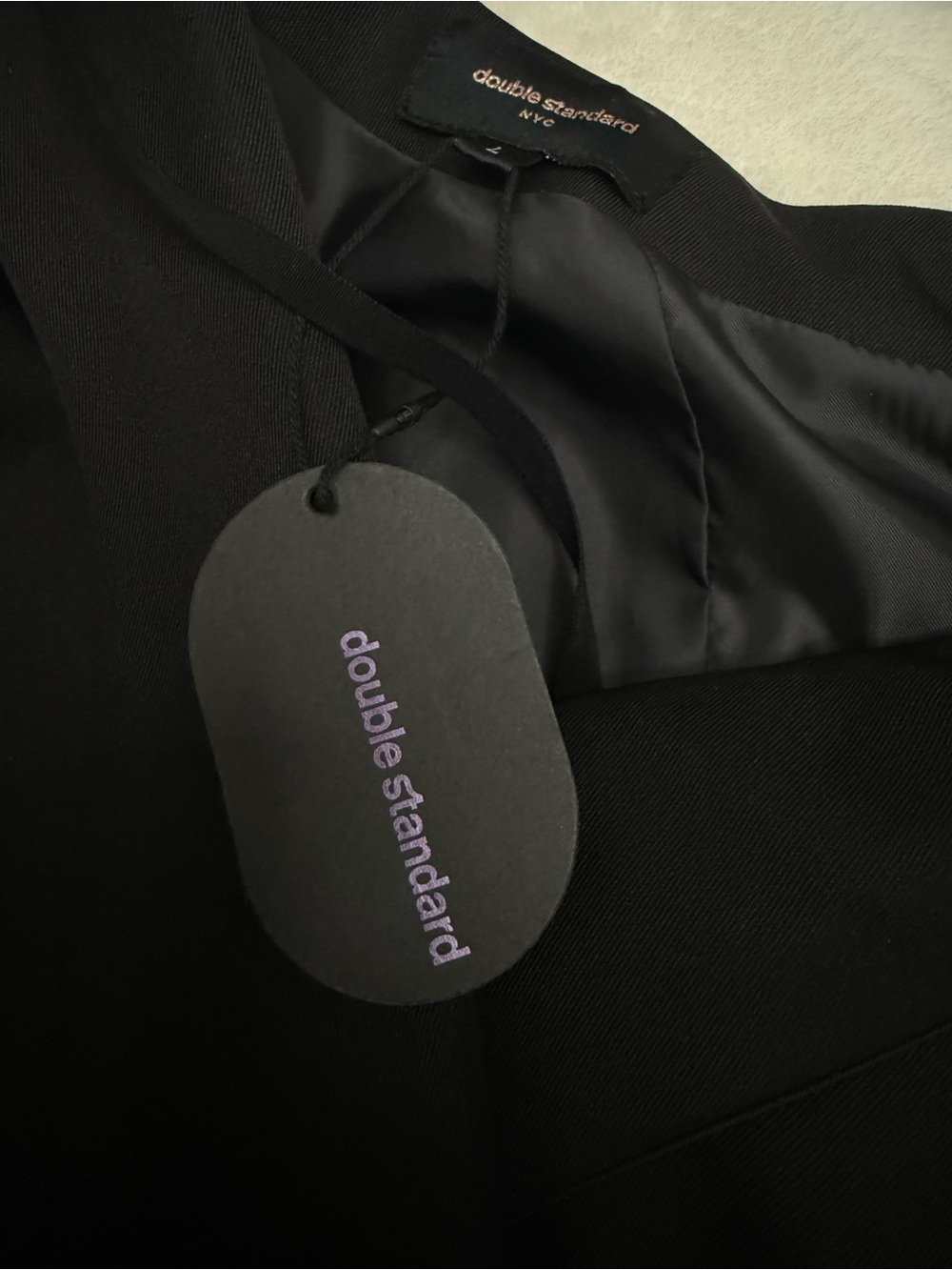 Black Off-Shoulder Statement Blazer - Picture 10 of 12